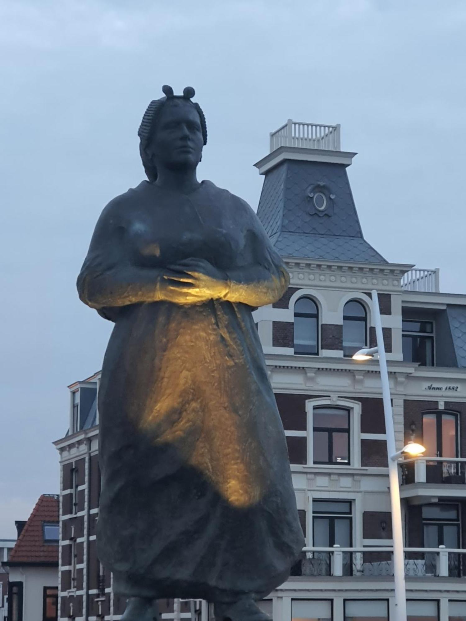 Bluebeach Scheveningen 海牙 外观 照片